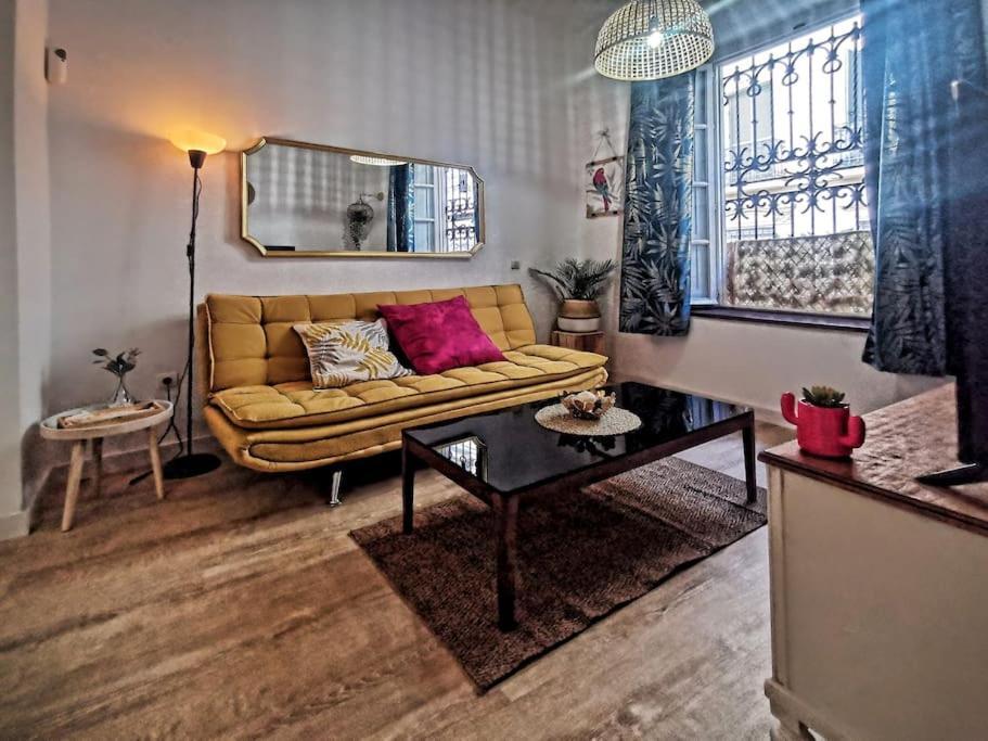 Apartamento A 2 Minutos De Plaza La Merced, Malaga Exterior photo